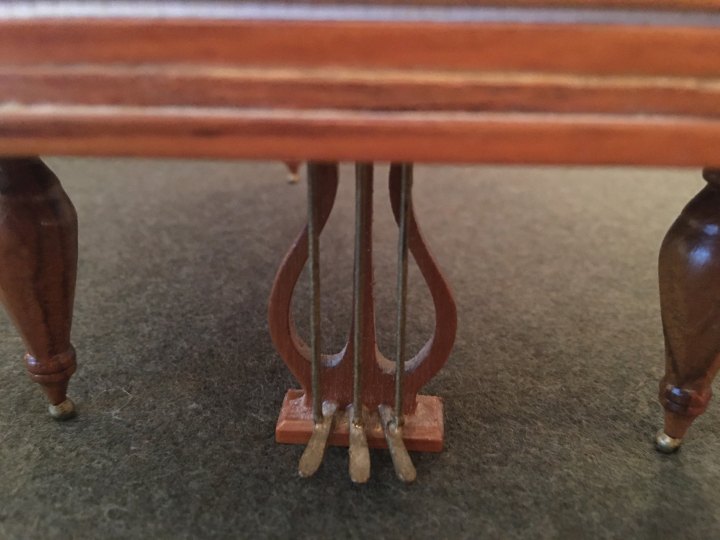 PIANO - MINIATURE BEETHOVEN PIANO - Partelow, Ralph - Miniature Piano.
